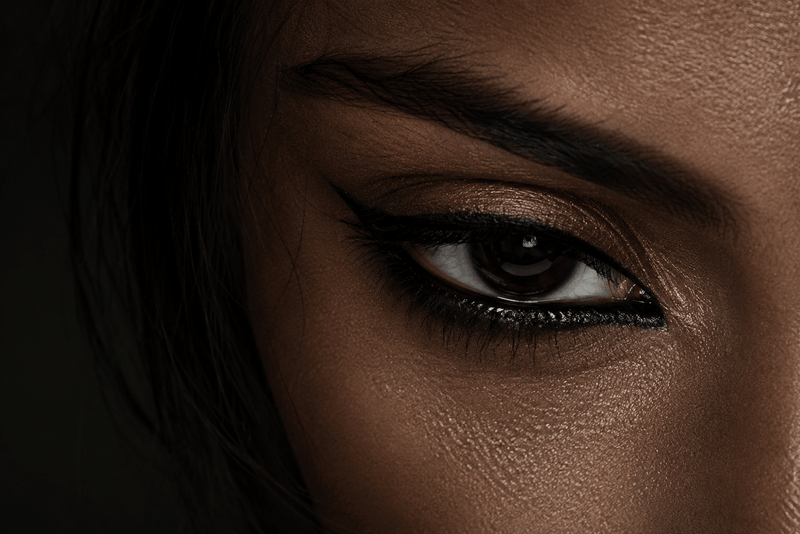 The best waterproof kajal eyeliner should stay sharp without constant touch-ups while still feeling lightweight and smooth on the eyes.