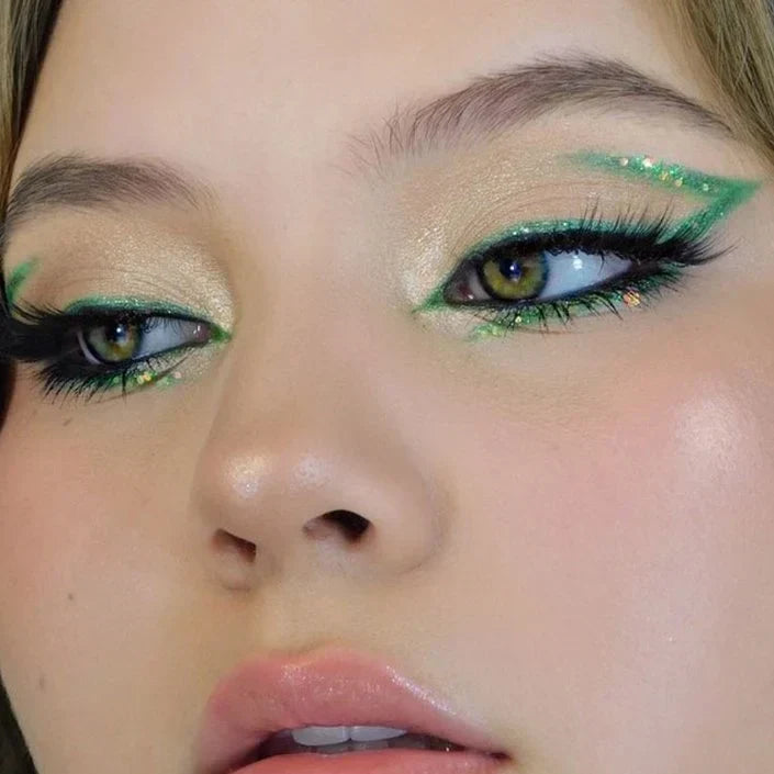 Smudge Resistant Eyeliner Guide: How to Keep Eyeliner Perfect All Day
